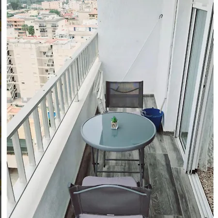 Vistas Al Mar, 11 Planta, 50m Playa!! شقة